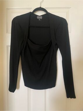 Black Ribbed Long-Sleeve Scoop Top